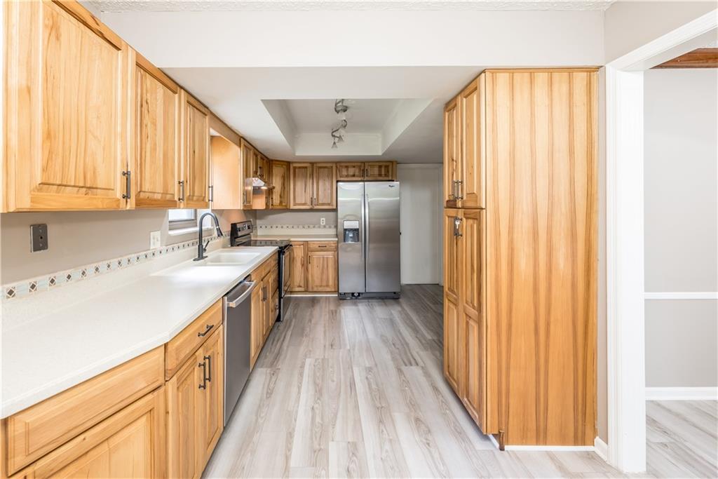 3350 Pinecrest Road Indianapolis, IN 46234 - Photo 12 of 34 Gallery Image 12