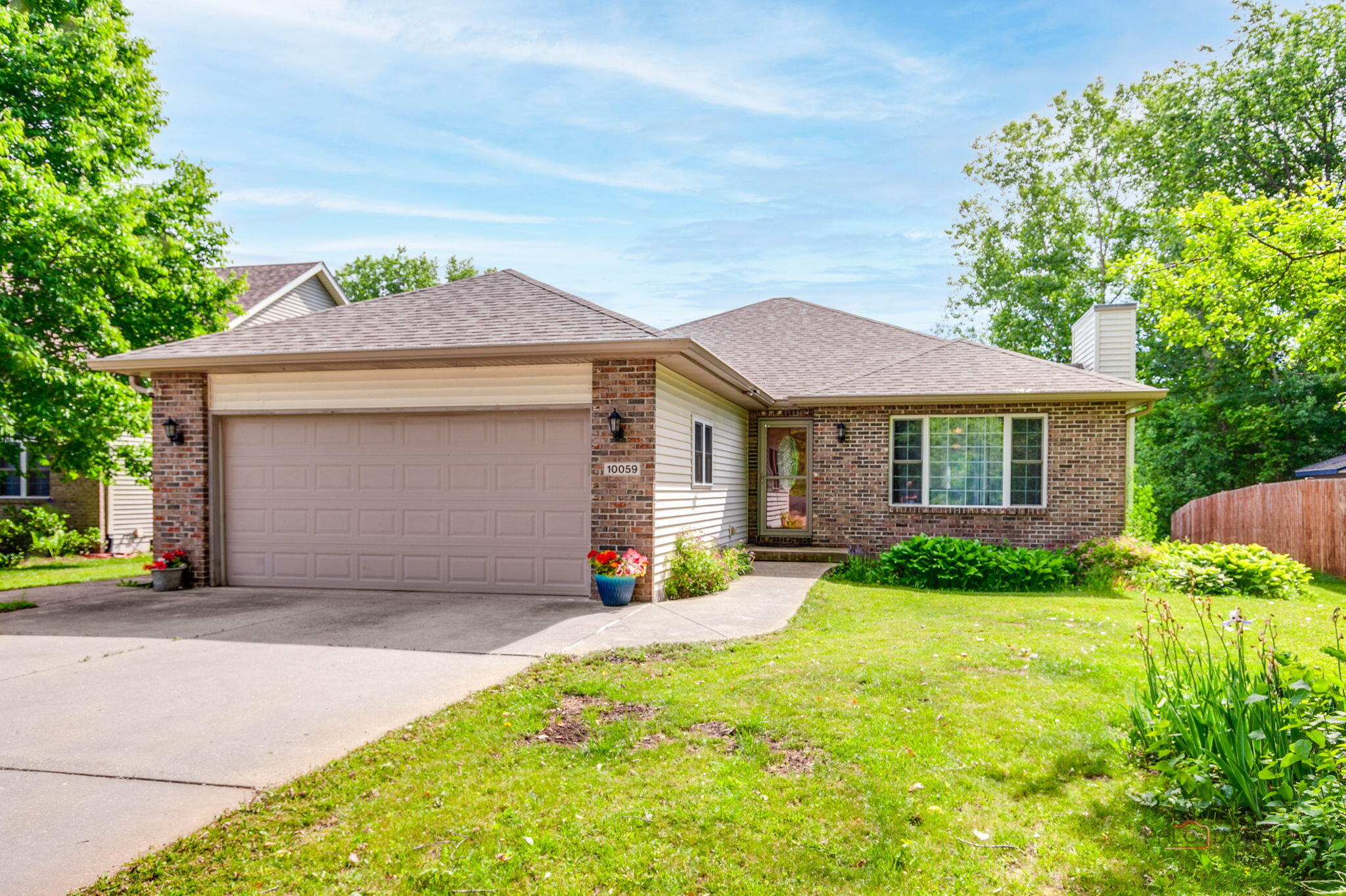 10059 Sheridan Road Pleasant Prairie, WI 53158 - Photo 2 of 35 Front Home Close UP