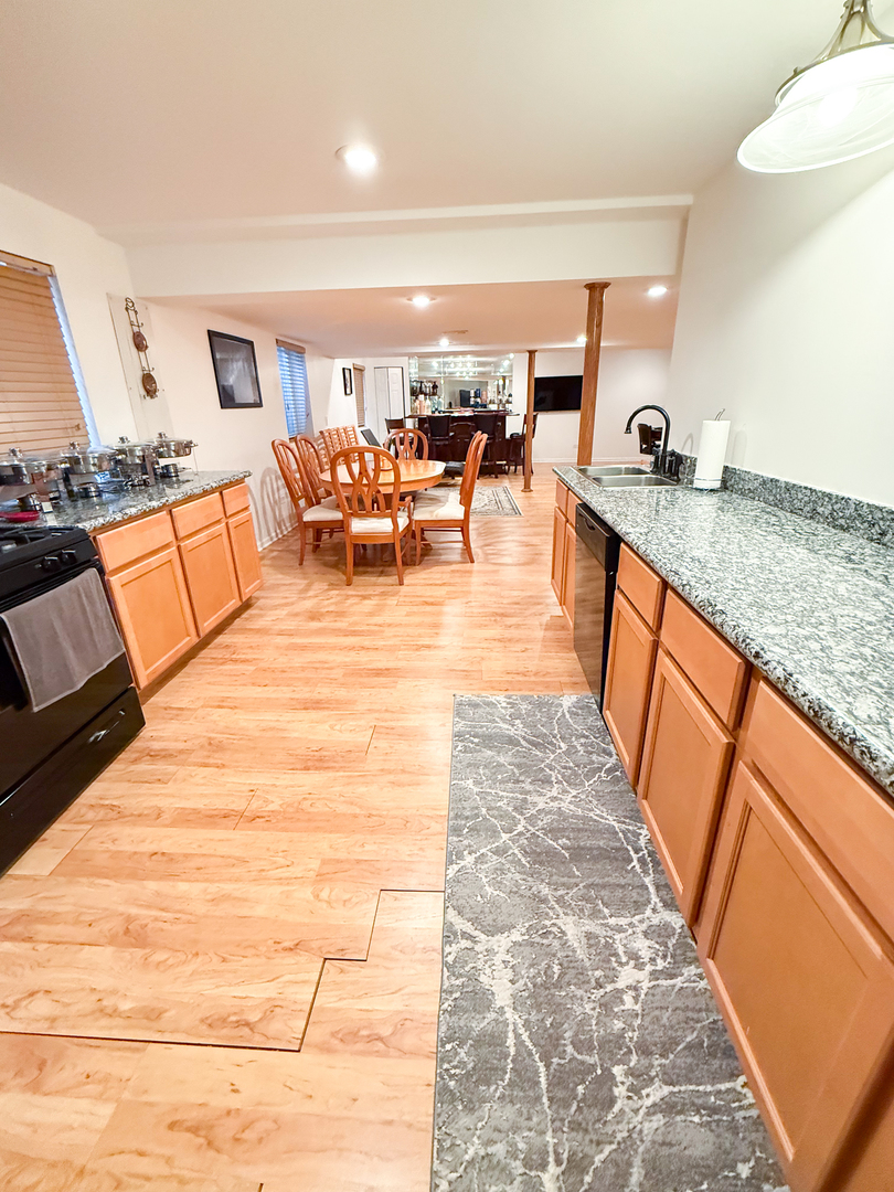 3816 Parsons Road Carpentersville, IL 60110 - Photo 34 of 34 Gallery Image 34