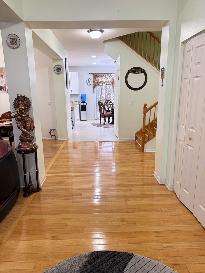 3816 Parsons Road Carpentersville, IL 60110 - Photo 6 of 34 Gallery Image 6