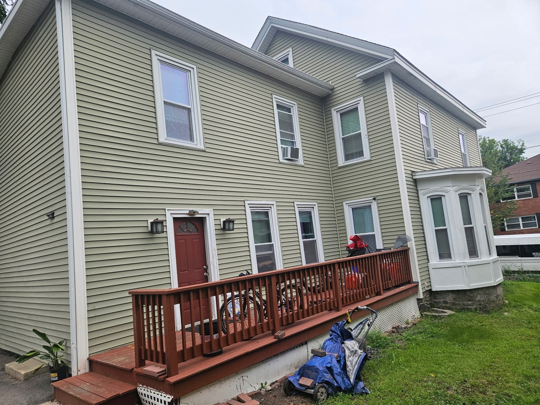 205 Stackpole Street Lowell, MA 01852 - Photo 3 of 31 Gallery Image 3