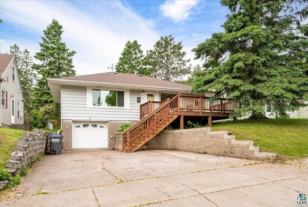 $284,900 | 25 St Paul Avenue, Duluth, MN 55803