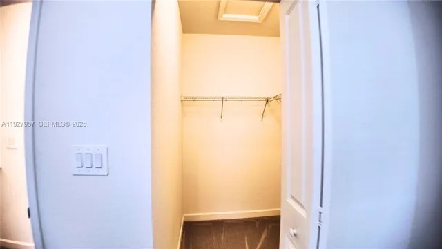 an empty room with an empty room