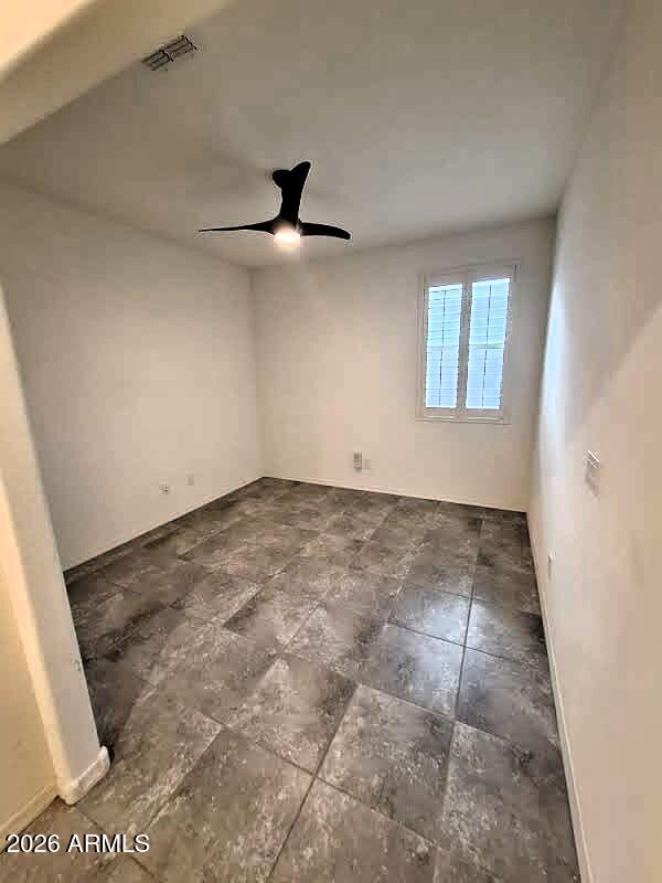 18541 West Mescal Street Surprise, AZ 85388 - Photo 14 of 31 20260128_144258