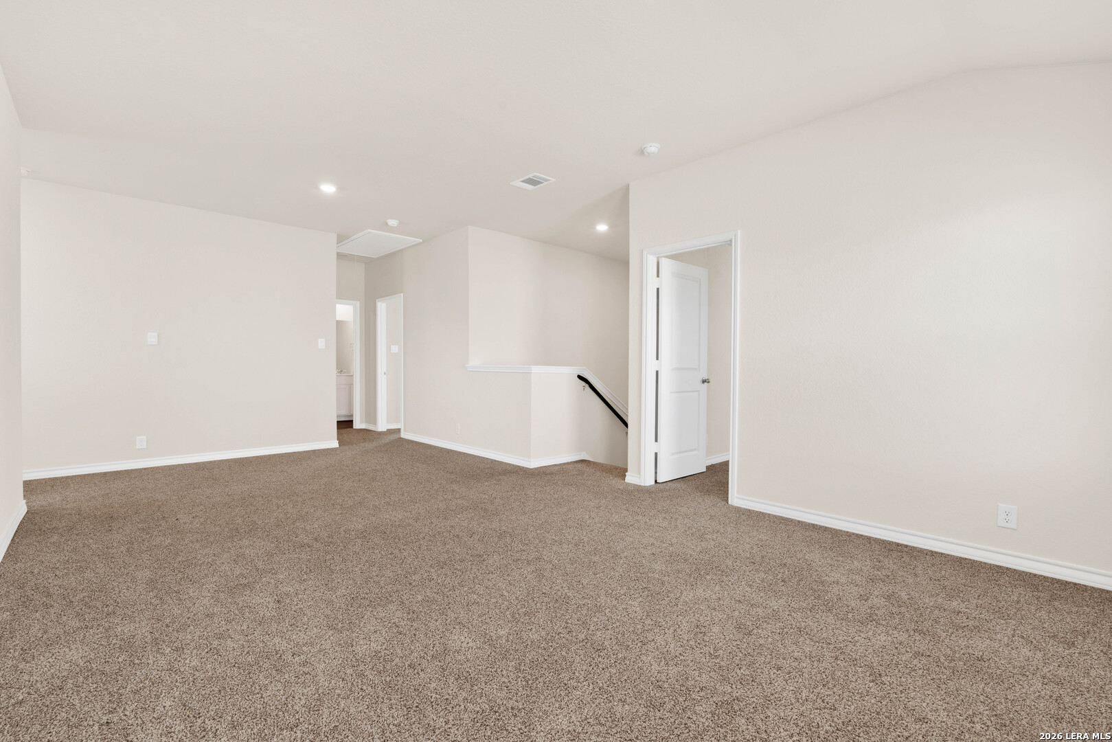 193 Ringed Plover San Antonio, TX 78253 - Photo 16 of 28