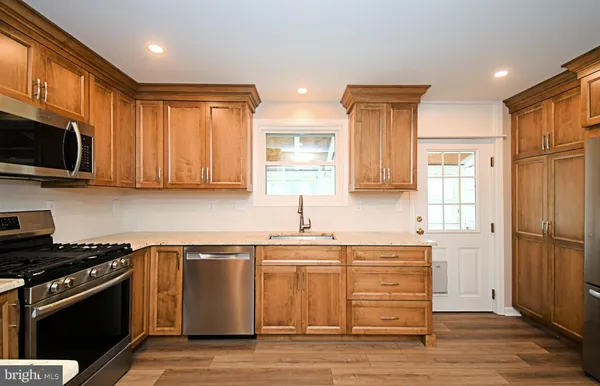 $2,800 | 232 Morgan Street, Phoenixville, PA 19460