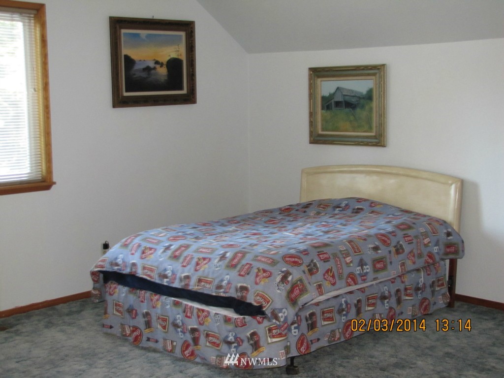 606 Hulse Road Port Angeles, WA 98362 - Photo 3 of 19