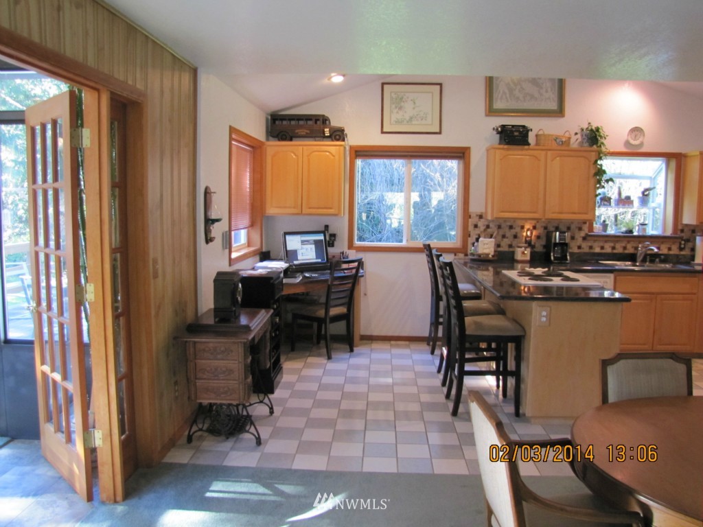 606 Hulse Road Port Angeles, WA 98362 - Photo 7 of 19