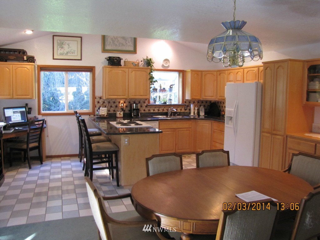 606 Hulse Road Port Angeles, WA 98362 - Photo 9 of 19