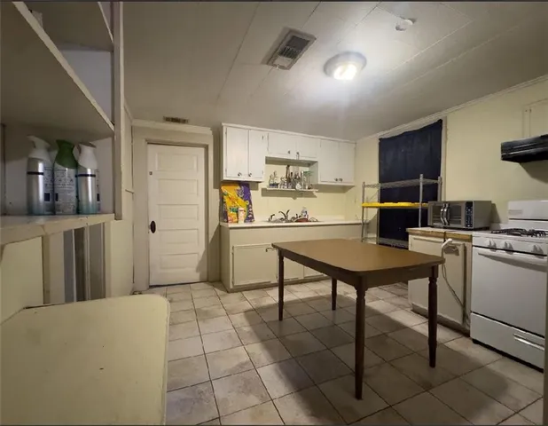 $40,000 | 915 Overton Street, Pineville, LA 71360