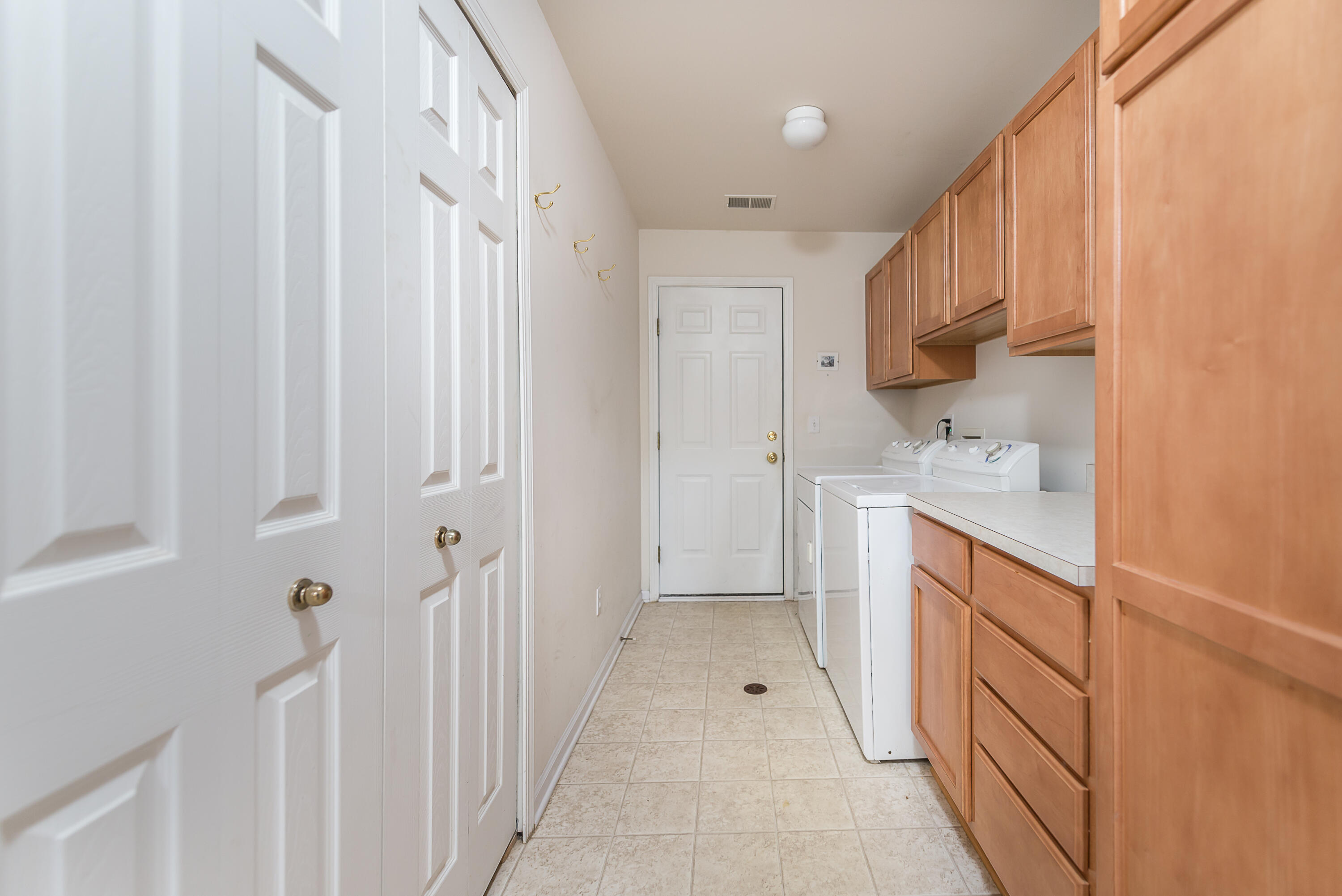 1385 Addington Lane Ann Arbor, MI 48108 - Photo 17 of 30 DSC_6458