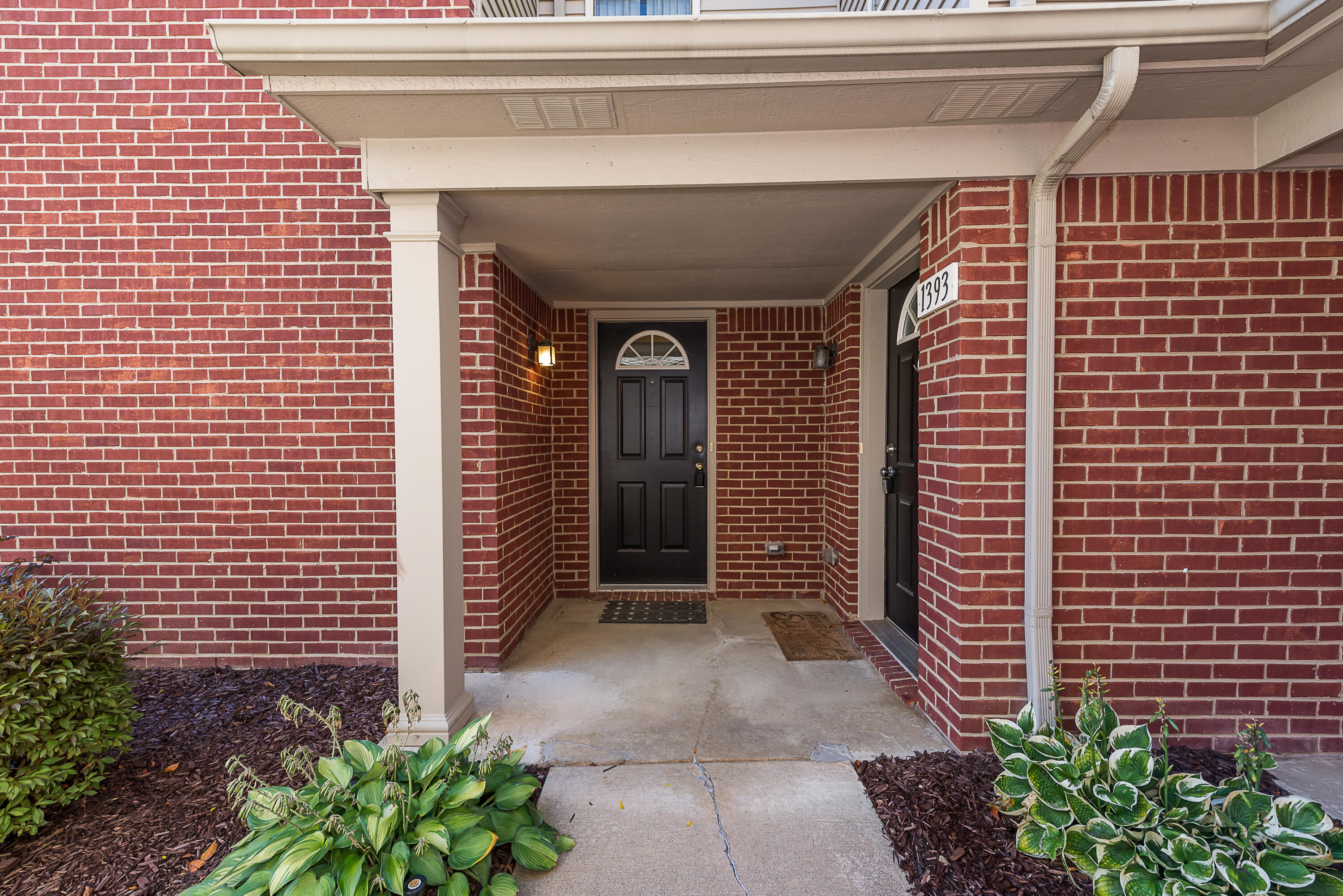 1385 Addington Lane Ann Arbor, MI 48108 - Photo 3 of 30 DSC_8