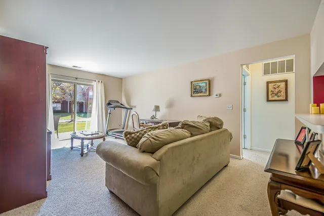 $285,000 | 1385 Addington Lane, Ann Arbor, MI 48108