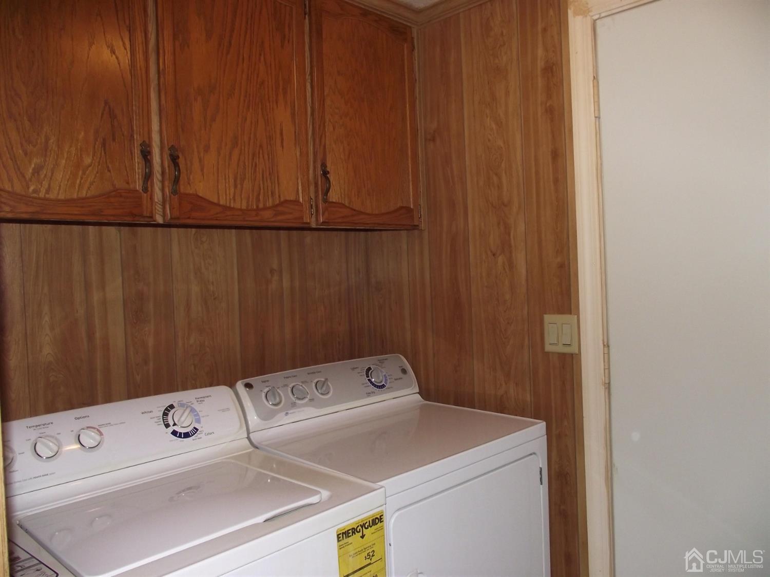 51 Poe Road North Brunswick, NJ 08902 - Photo 11 of 15 Gallery Image 11