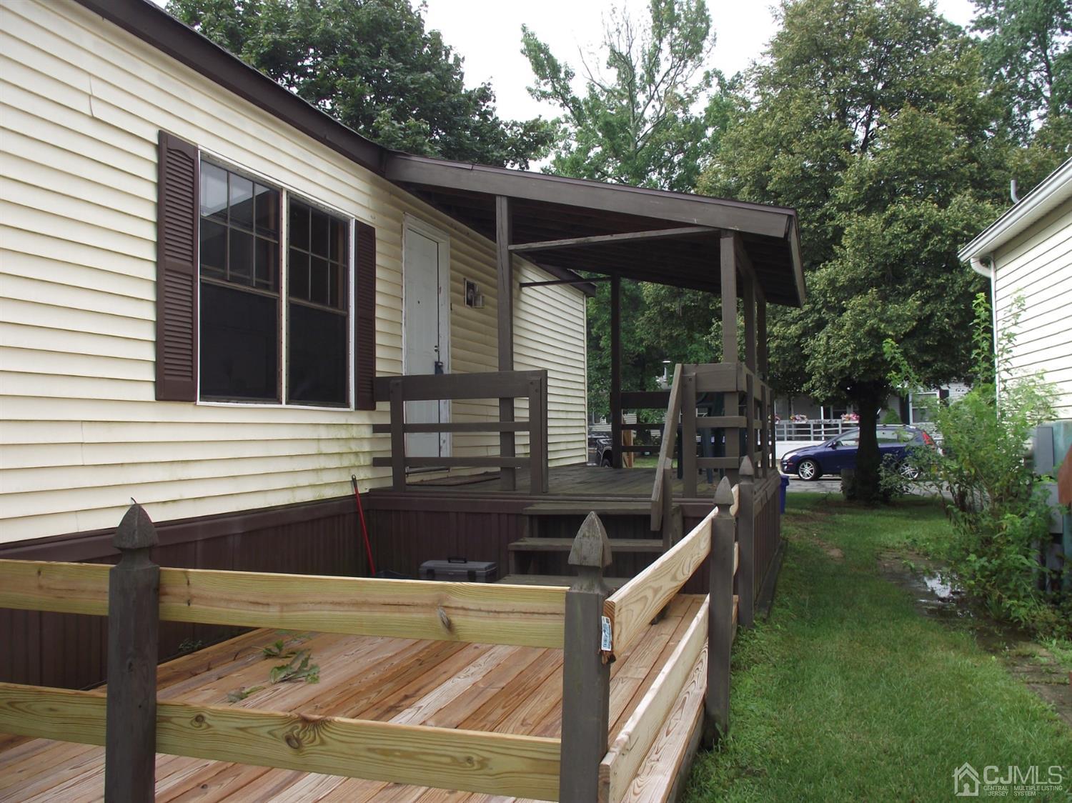 51 Poe Road North Brunswick, NJ 08902 - Photo 13 of 15 Gallery Image 13