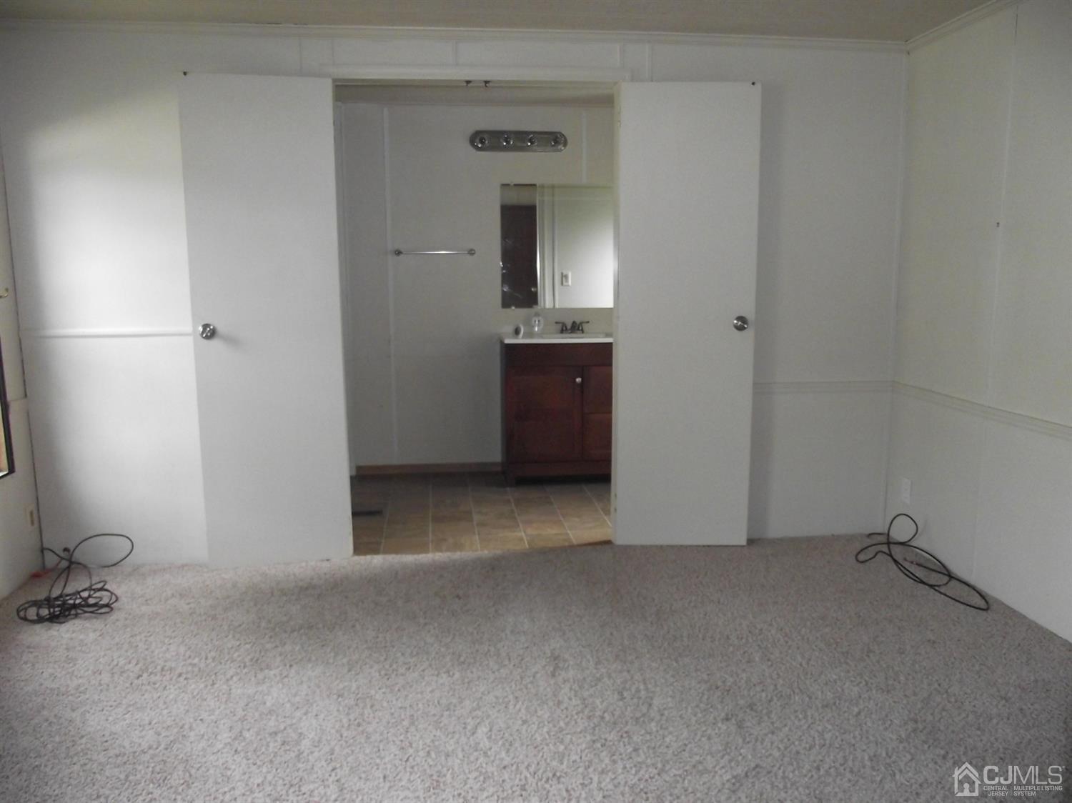 51 Poe Road North Brunswick, NJ 08902 - Photo 7 of 15 Gallery Image 7