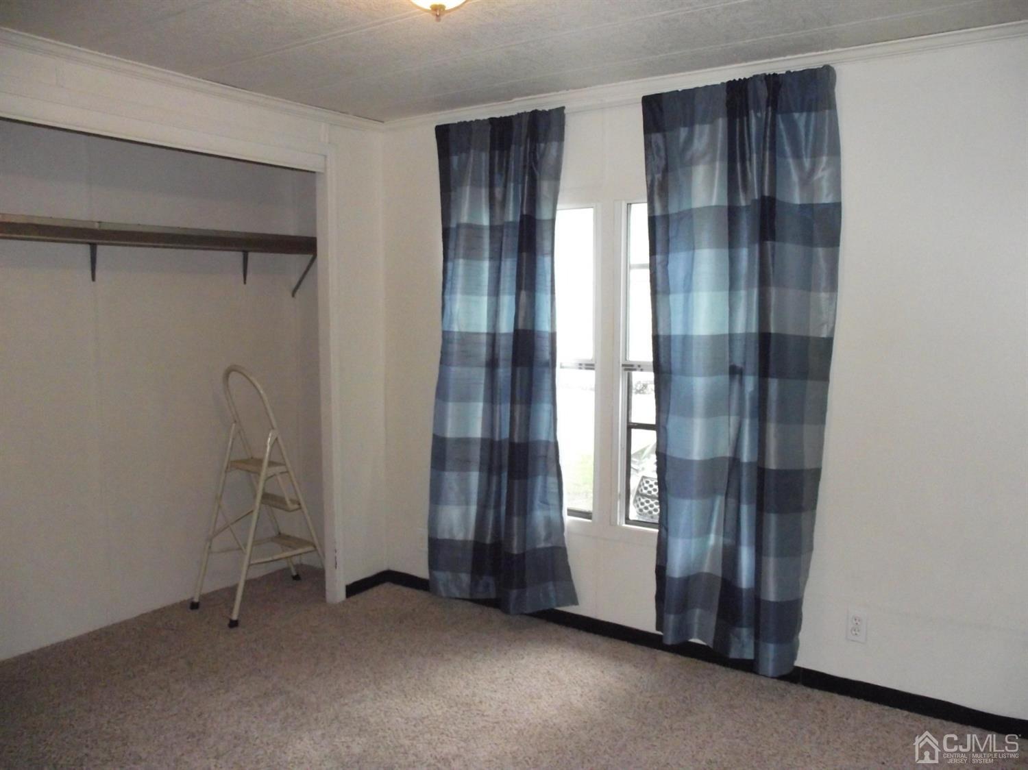 51 Poe Road North Brunswick, NJ 08902 - Photo 9 of 15 Gallery Image 9