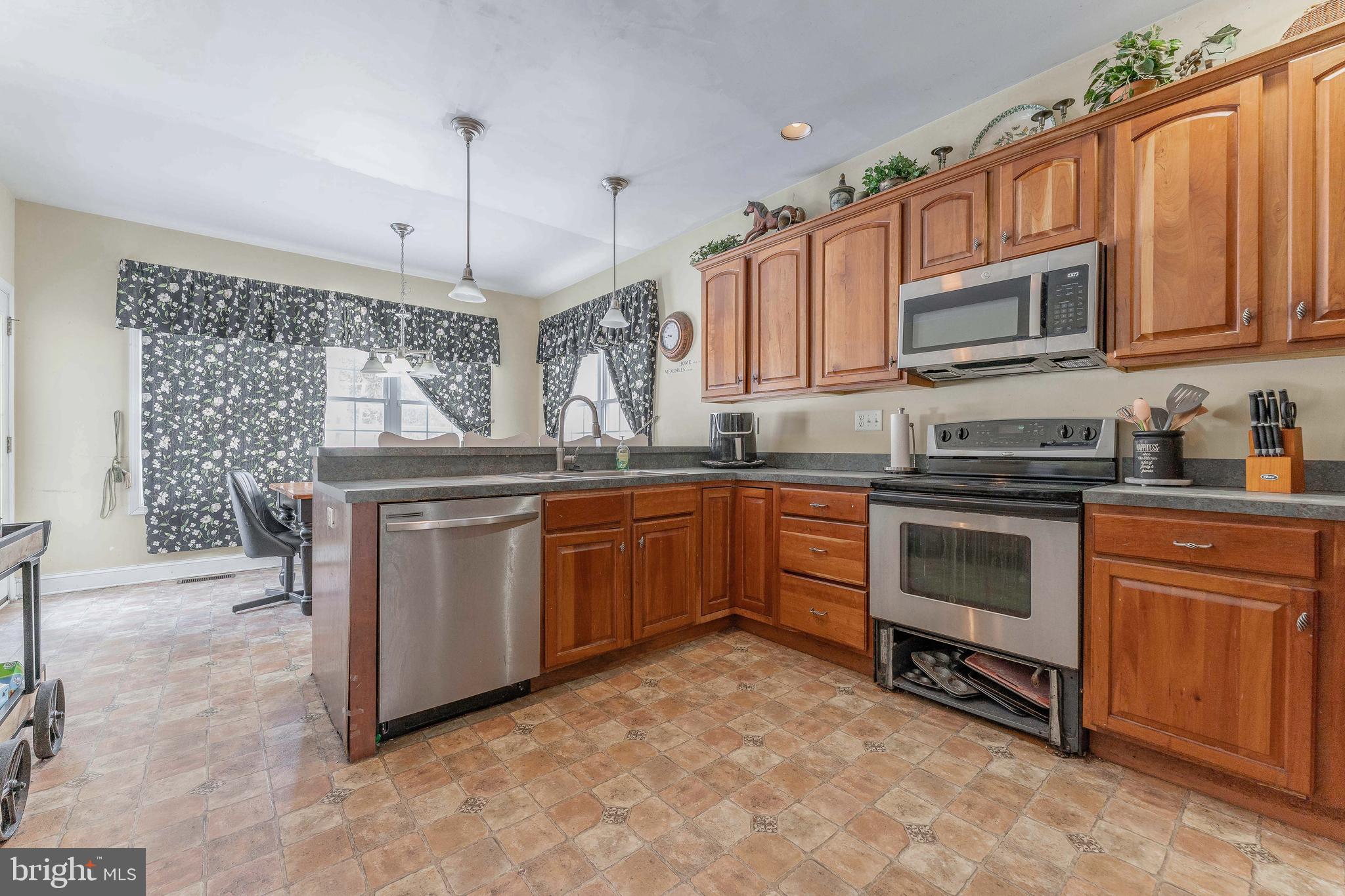 263 Lenni Road Media, PA 19063 - Photo 16 of 45