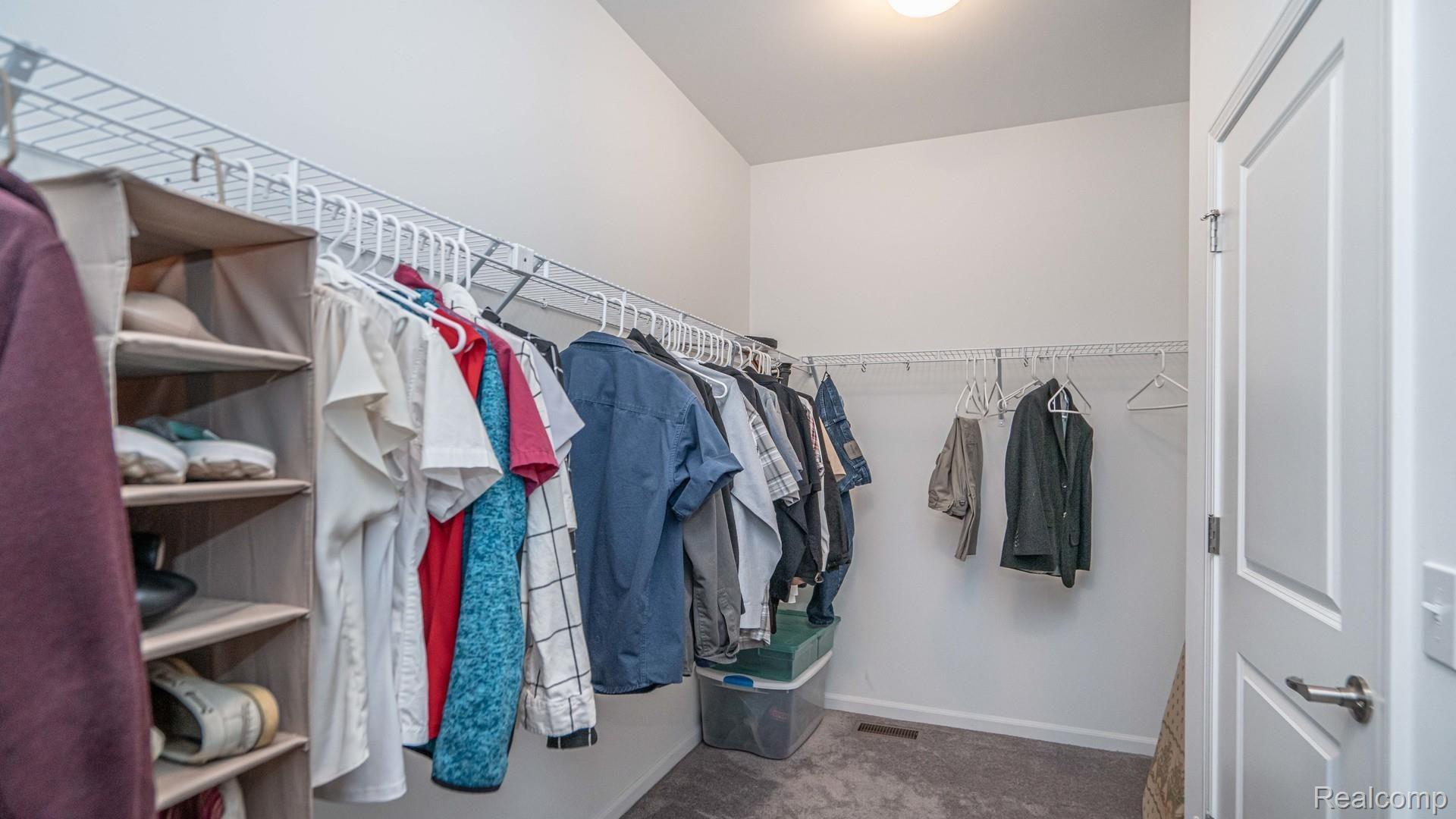 2560 Massoit Road Royal Oak, MI 48073 - Photo 44 of 65 037_87.jpg