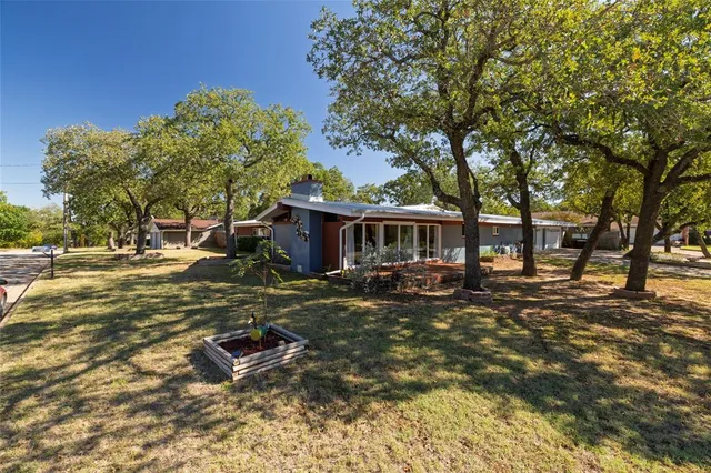 $465,000 | 615 Northwest 20th Street, Mineral Wells, TX 76067
