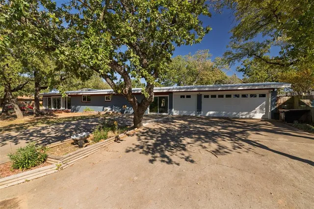 $465,000 | 615 Northwest 20th Street, Mineral Wells, TX 76067