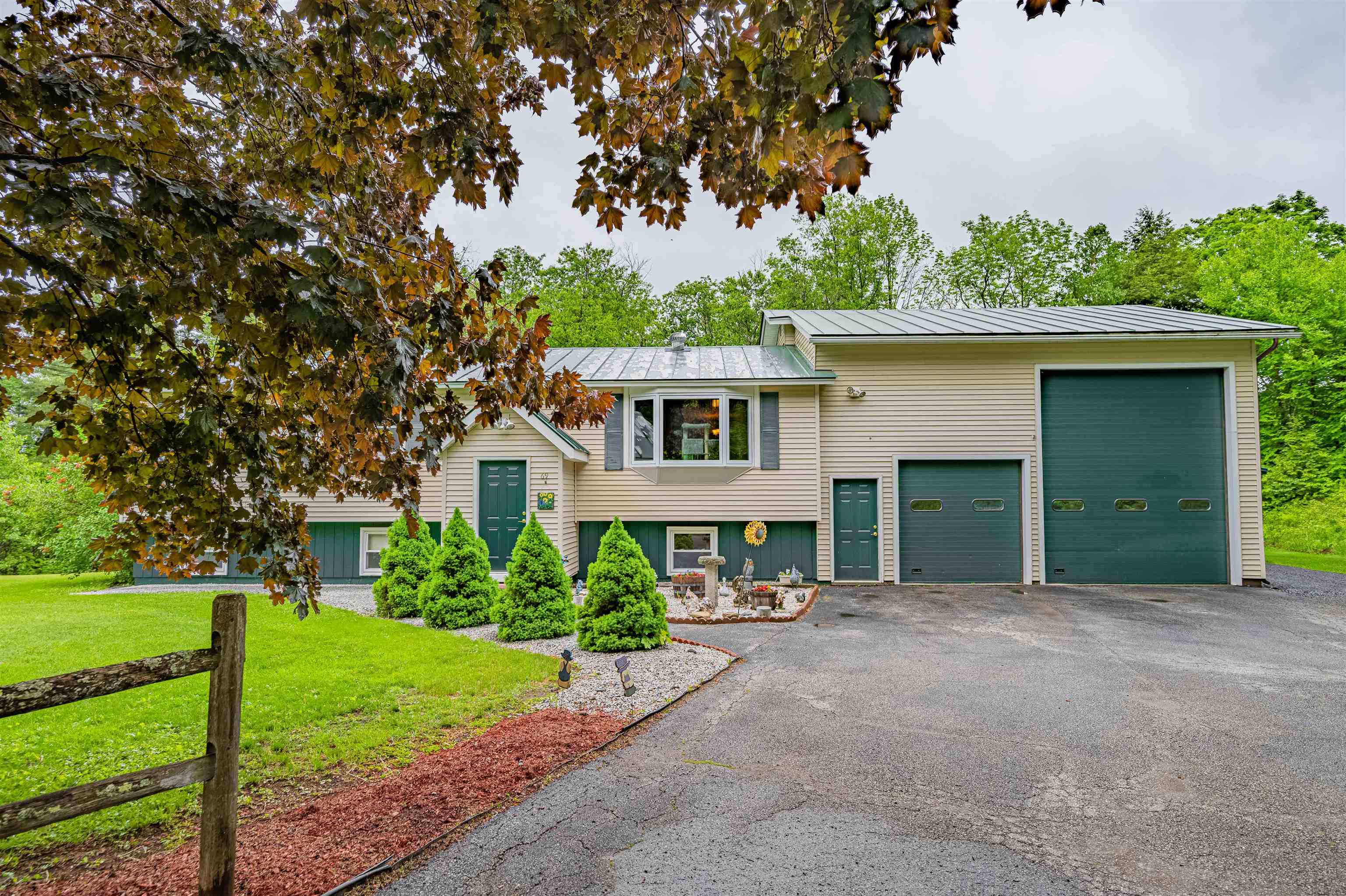 69 Crabapple Ridge Road Williamstown, VT 05679 - Photo 3 of 35