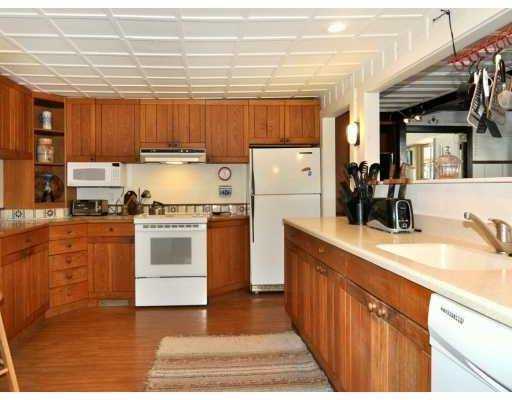 73 Fort Ninigret Road Charlestown, RI 02813 - Photo 3 of 12 Kitchen.