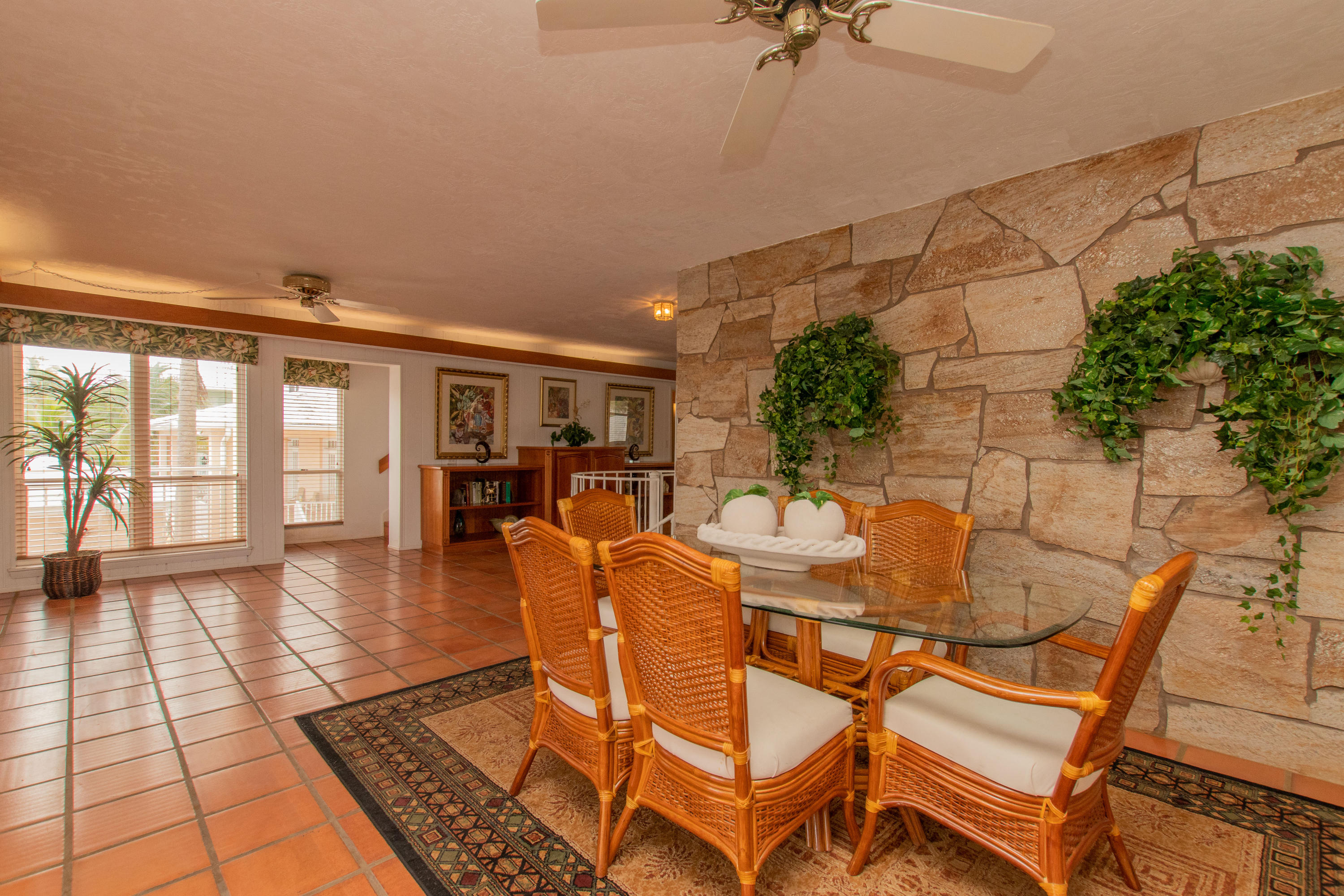 238 Atlantic Boulevard Key Largo, FL 33037 - Photo 15 of 55 Dining Area/ Great Room