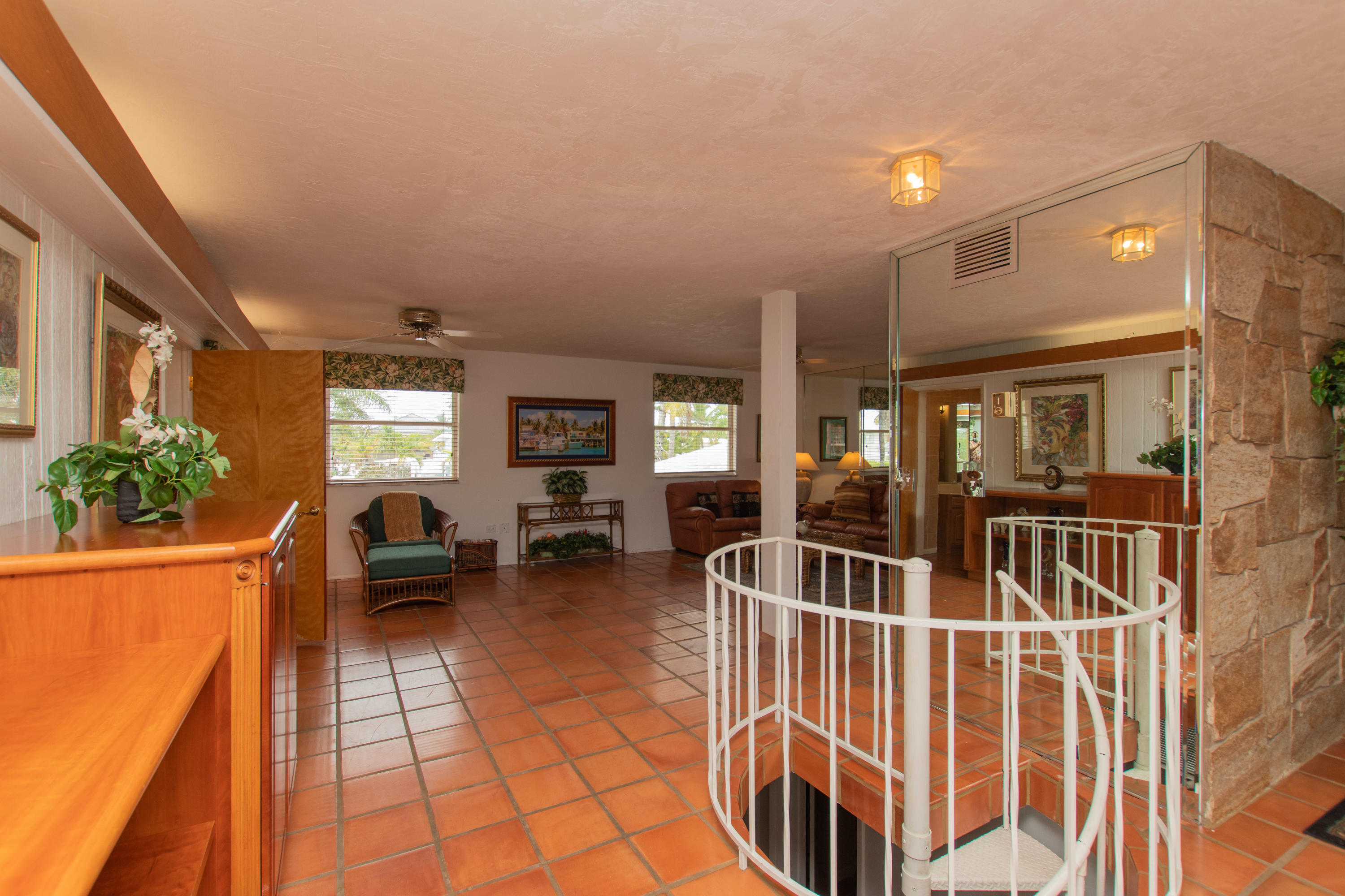 238 Atlantic Boulevard Key Largo, FL 33037 - Photo 16 of 55 Great Room