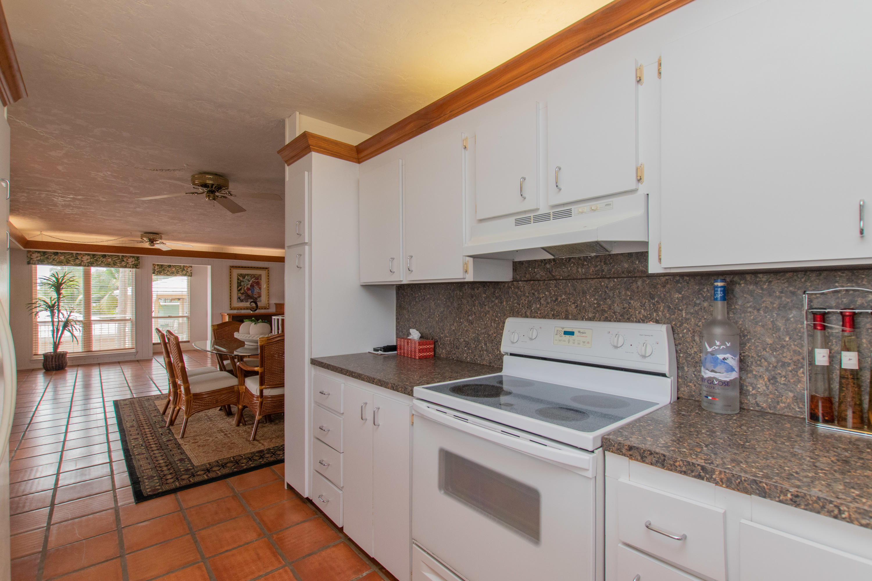 238 Atlantic Boulevard Key Largo, FL 33037 - Photo 19 of 55 Kitchen