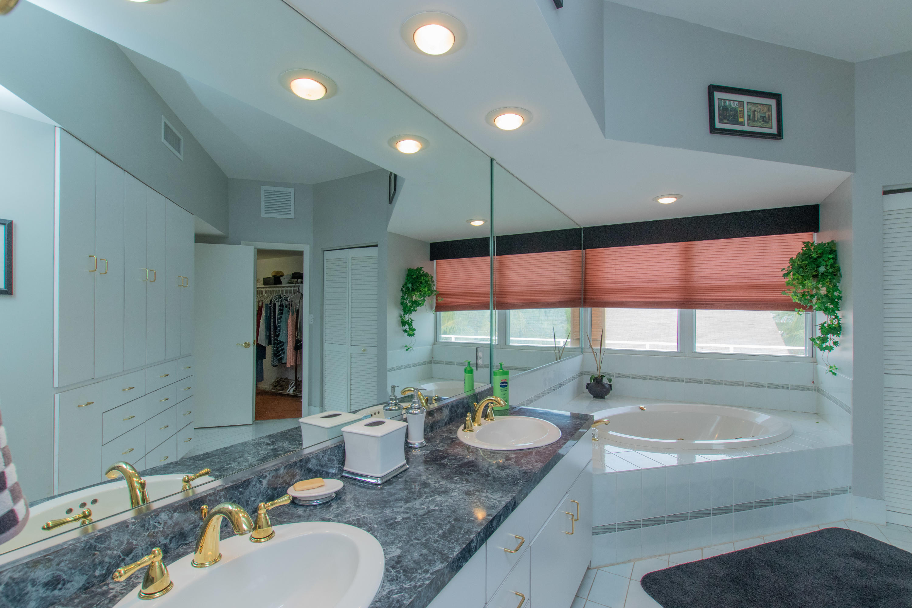 238 Atlantic Boulevard Key Largo, FL 33037 - Photo 26 of 55 Master Bath