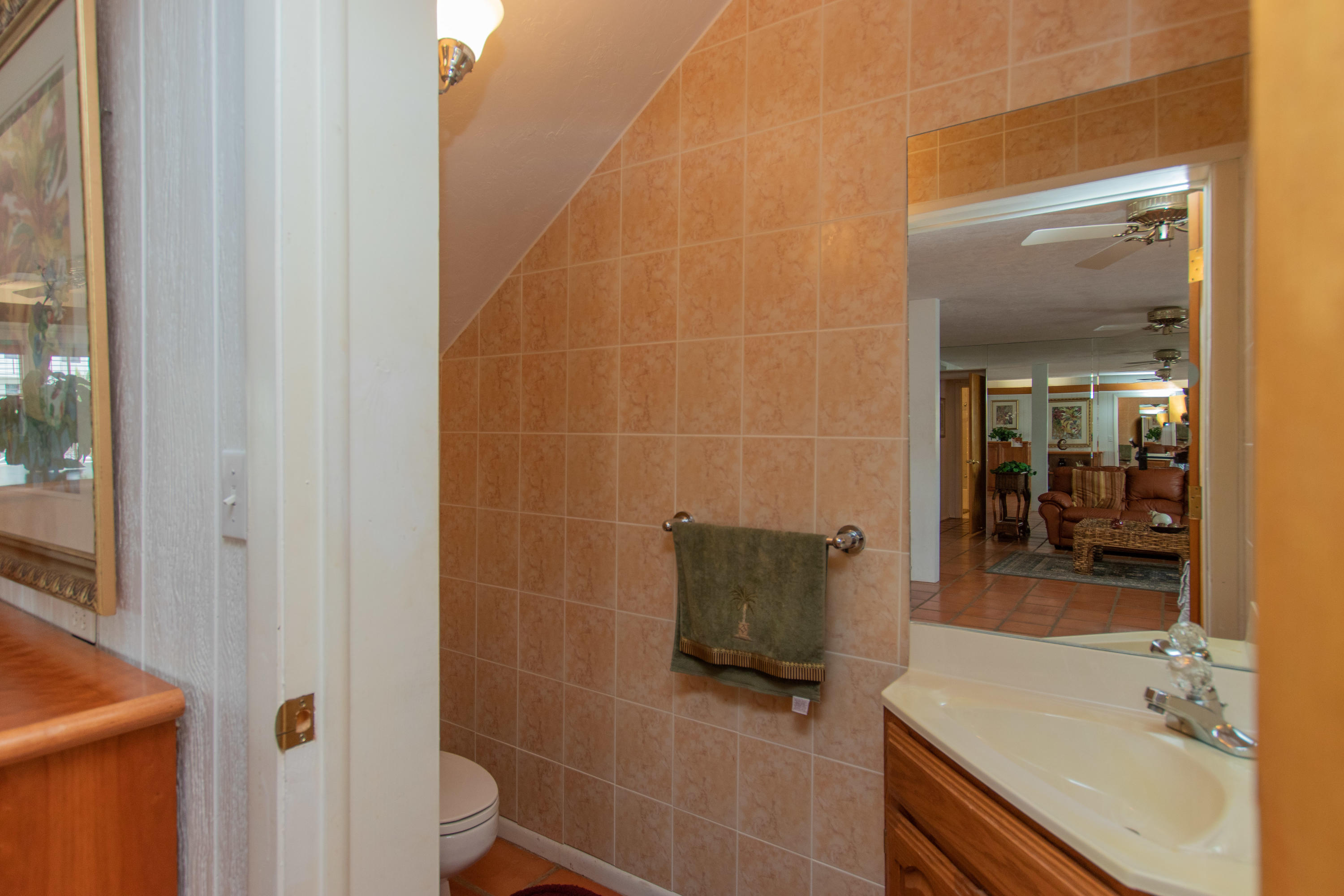 238 Atlantic Boulevard Key Largo, FL 33037 - Photo 36 of 55 1/2 Bath