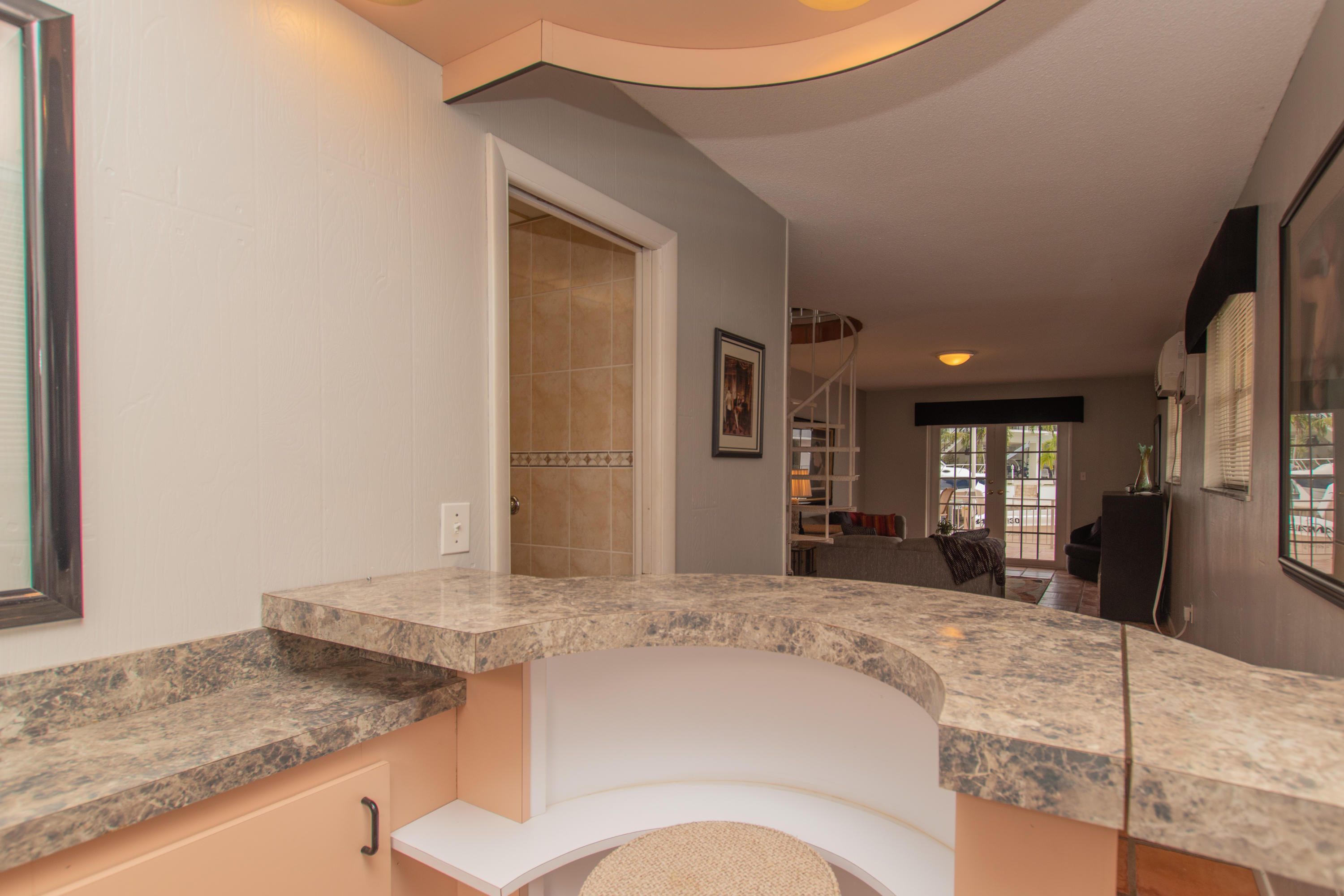 238 Atlantic Boulevard Key Largo, FL 33037 - Photo 42 of 55 Suite 1 - wet bar