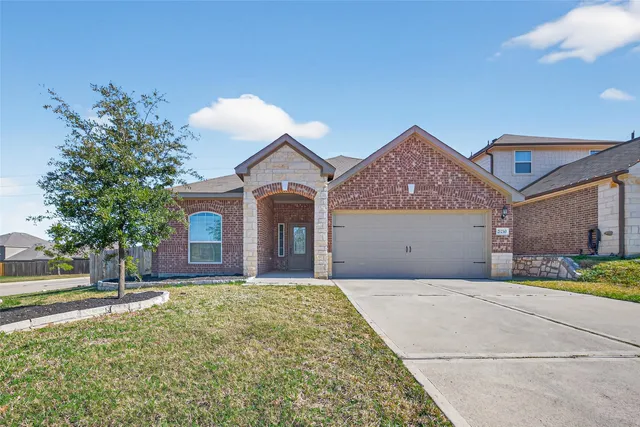 $259,900 | 21230 Echo Manor Drive, Hockley, TX 77447