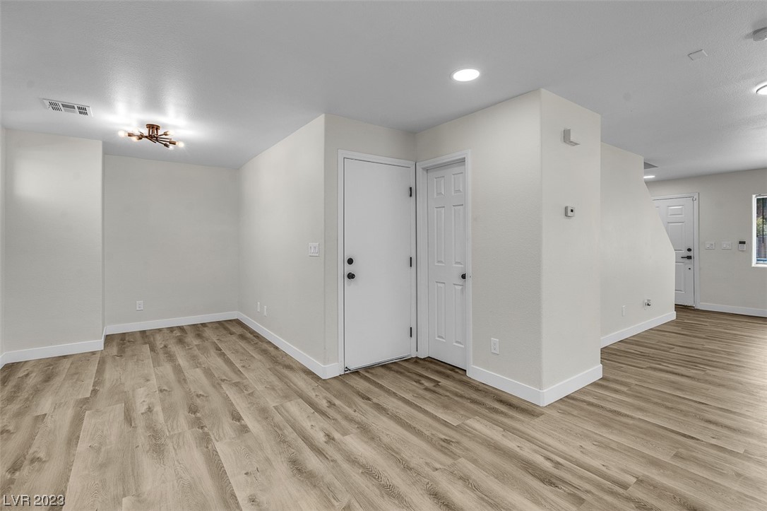 4736 Pinon Pointe Road Las Vegas, NV 89115 - Photo 11 of 33 Gallery Image 11