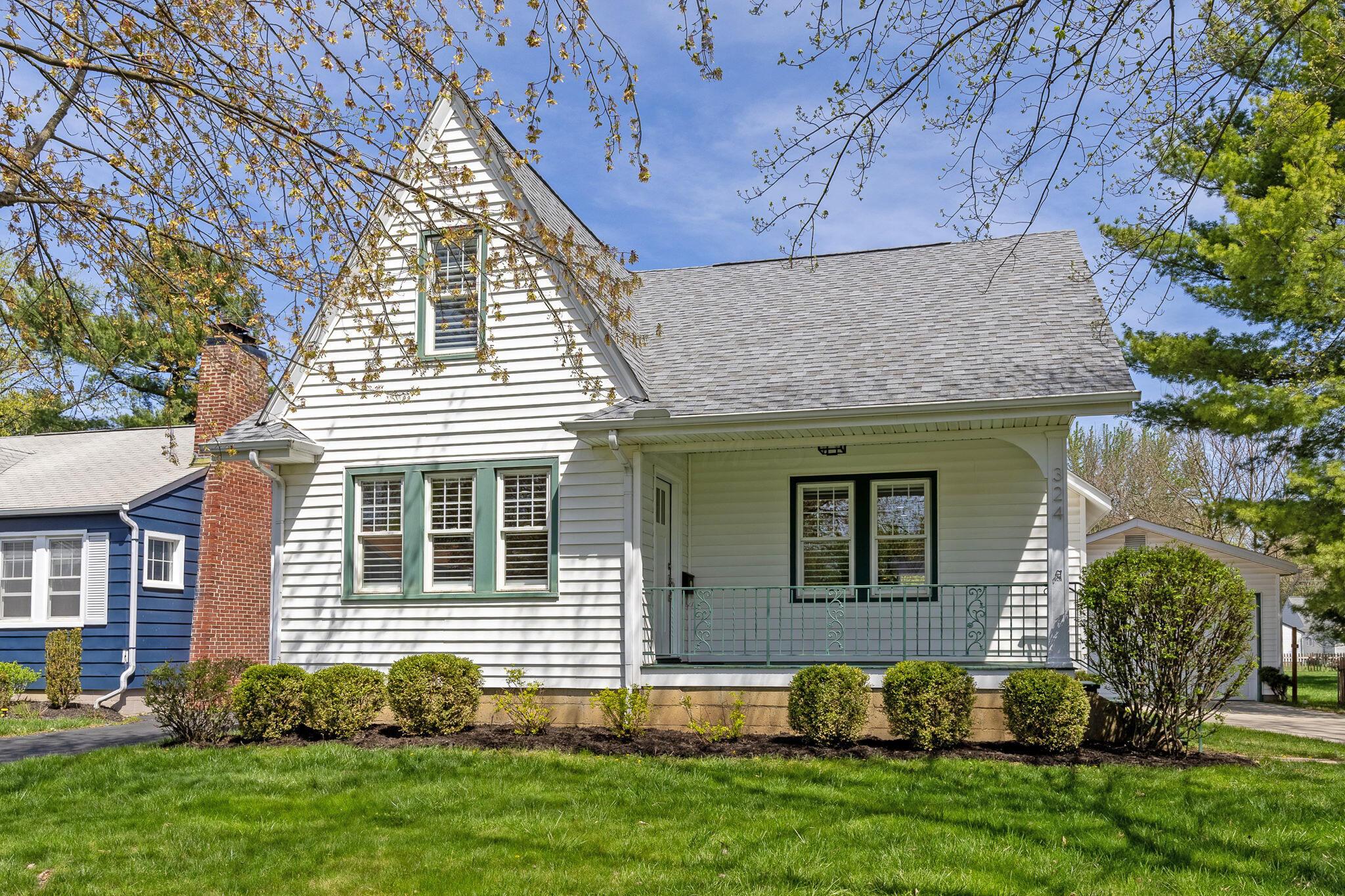 324 Garden Road Columbus, OH 43214 - Photo 1 of 32 Exterior Front