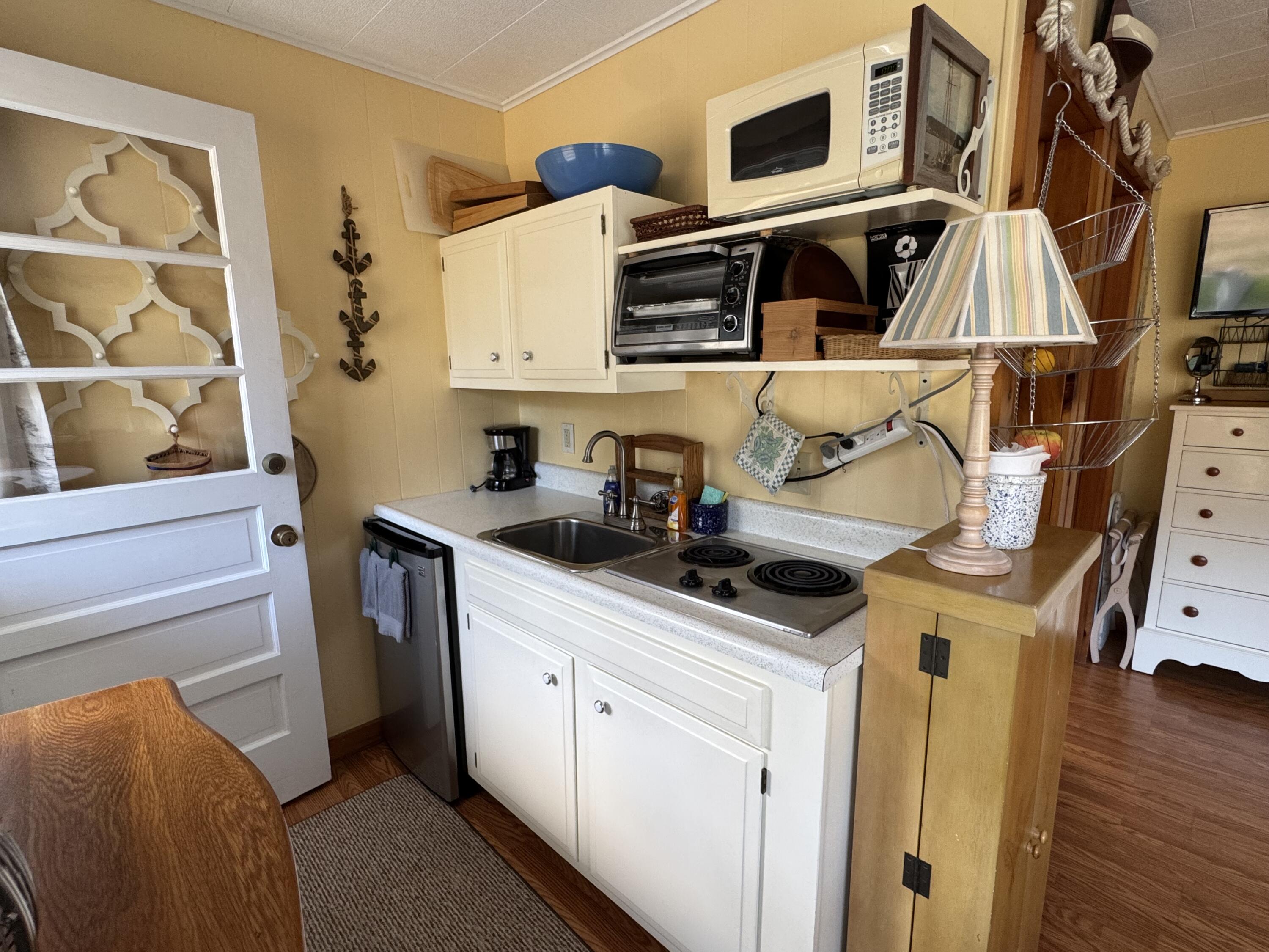 545 Ocean Point Road, Unit 15C Boothbay, ME 04544 - Photo 3 of 15 IMG_0712