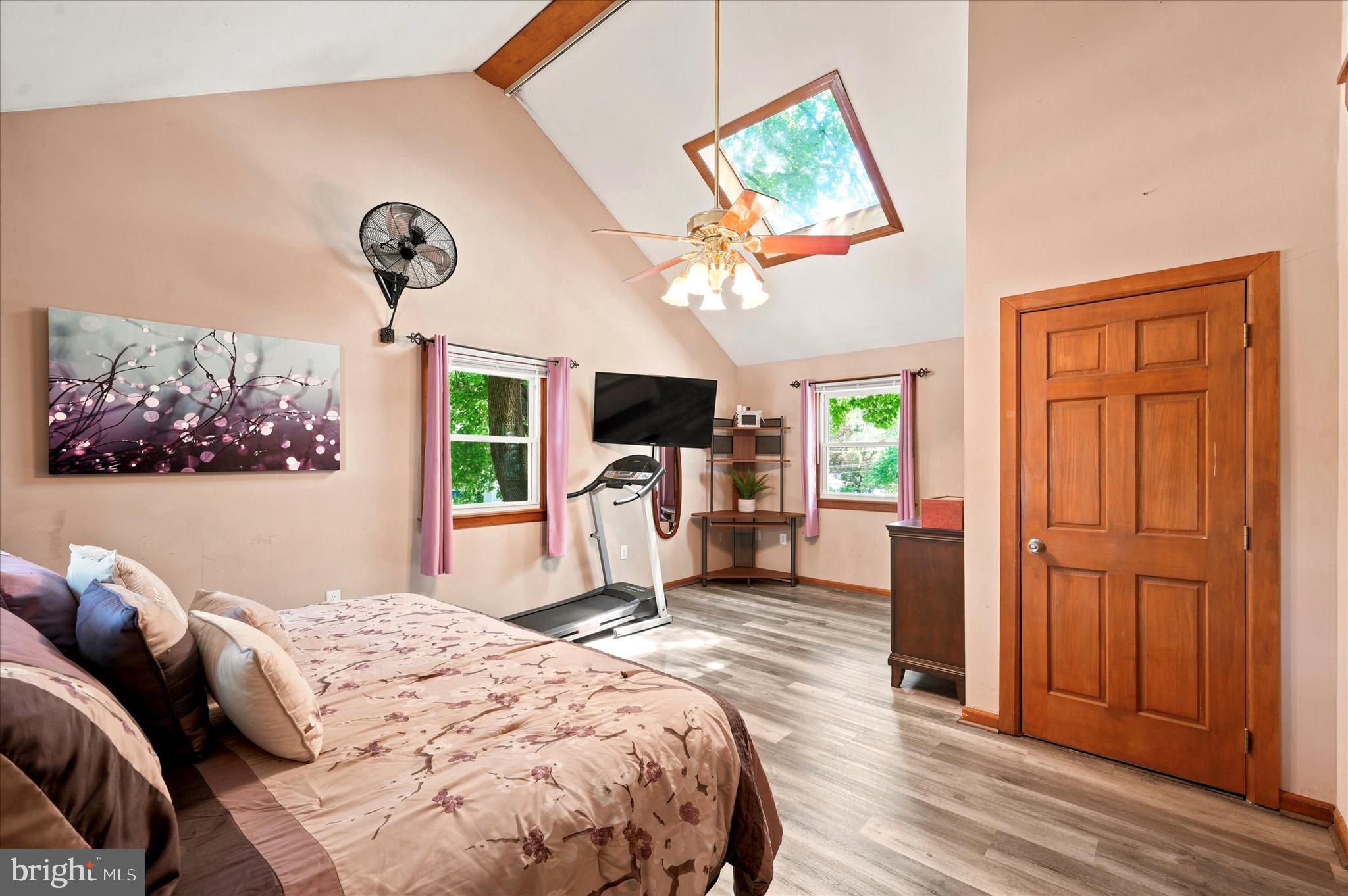 747 Surrey Road Aldan, PA 19018 - Photo 20 of 25 Main Bedroom/Skylight
