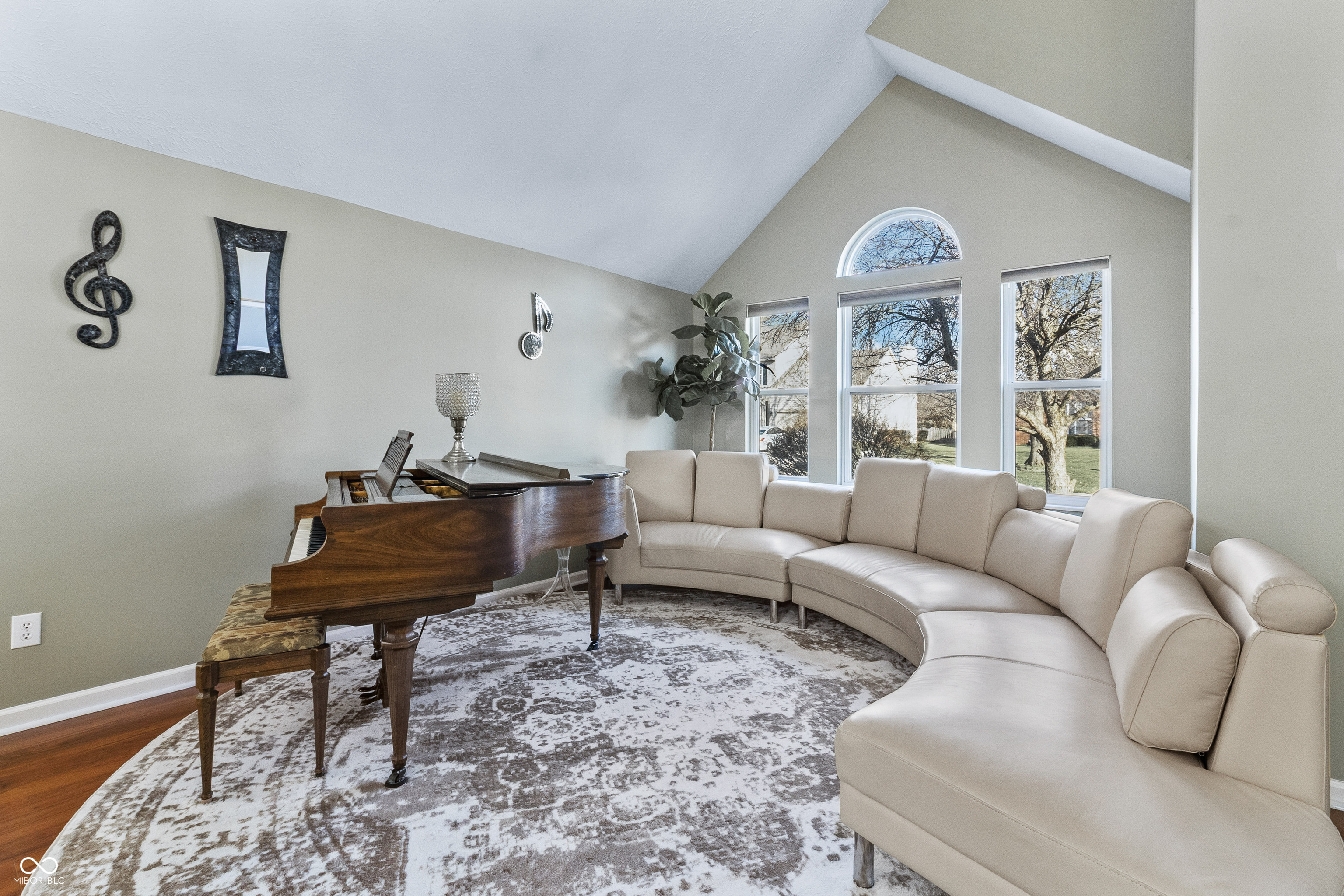 9943 Deering Street Fishers, IN 46037 - Photo 6 of 46