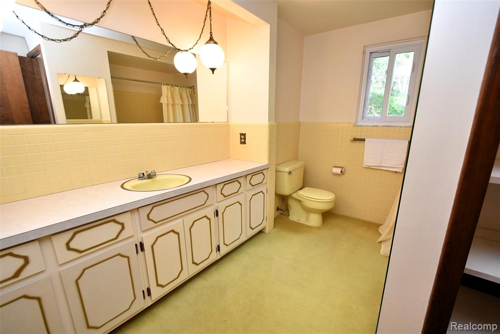 2356 Rochester Road Leonard, MI 48367 - Photo 30 of 40