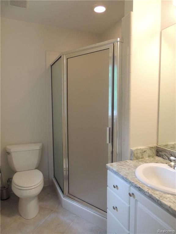 2463 Ashford Rochester Hills, MI 48306 - Photo 11 of 18
