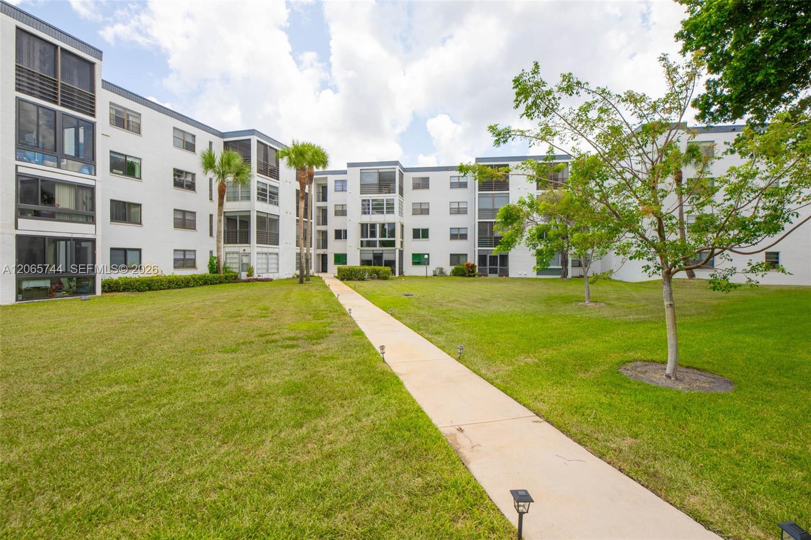 9233 Southwest 8th Street, Unit 208 Boca Raton, FL 33428 - Photo 22 of 26 Gallery Image 22