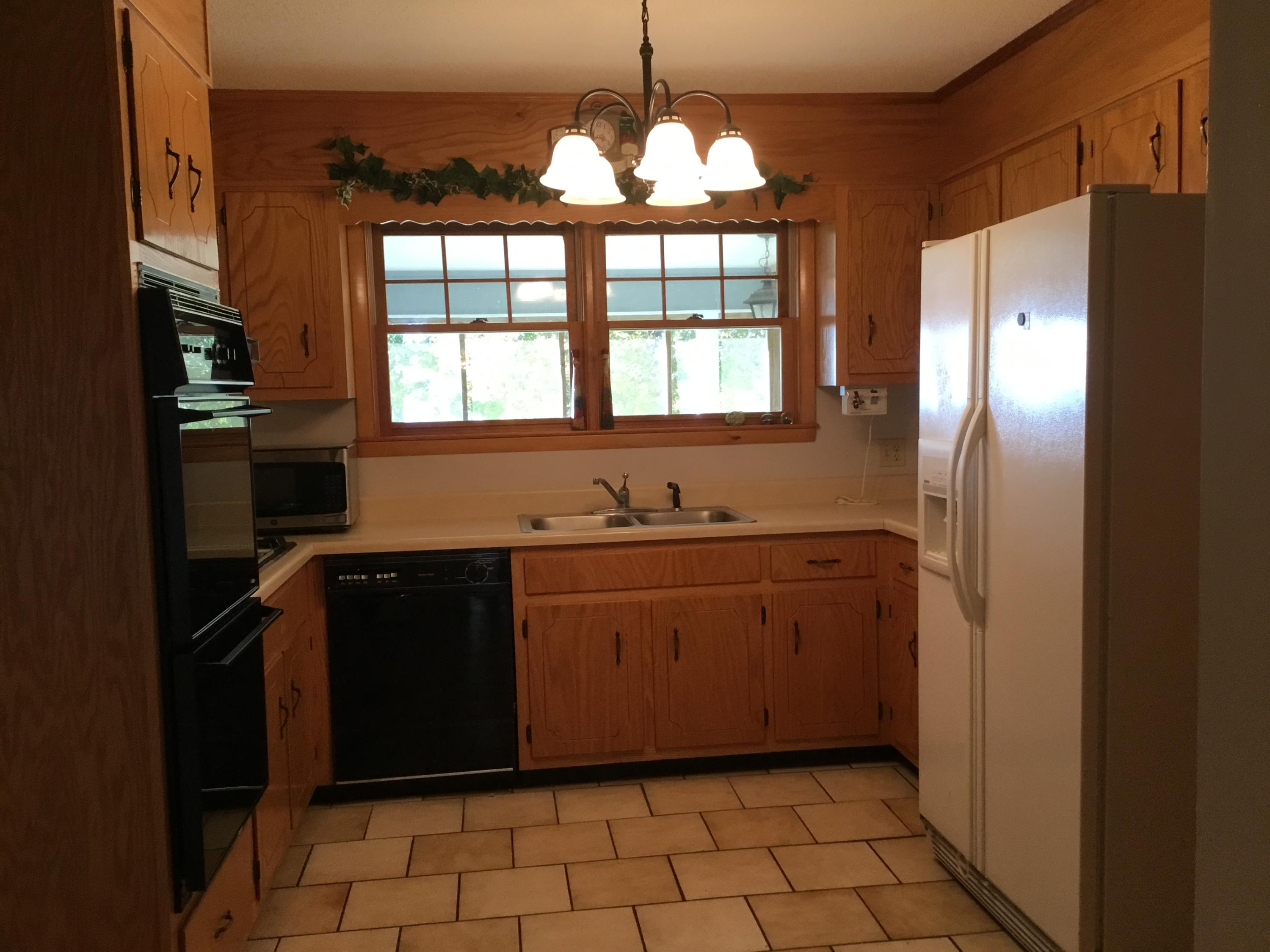 1445 Porch Rock Road Pikeville, TN 37367 - Photo 14 of 40 13 Kitchen