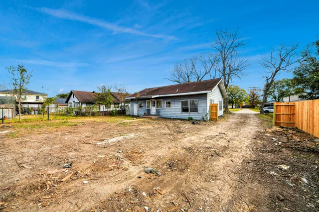 $189,900 | 3218 Pansy Street, Pasadena, TX 77505