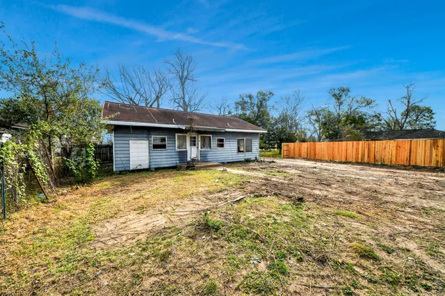 $189,900 | 3218 Pansy Street, Pasadena, TX 77505