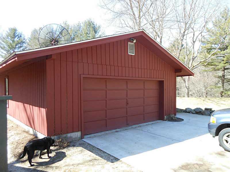 22 Winsor Road Foster, RI 02825 - Photo 21 of 25 Parking Lot/Garage.