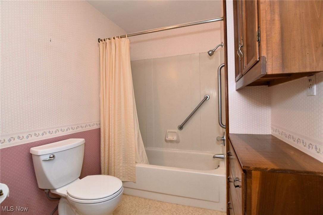 13674 Spring Street Burton, OH 44021 - Photo 35 of 38 Gallery Image 35