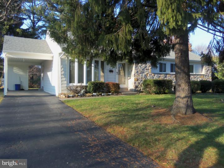 412 Langford Road Broomall, PA 19008 - Photo 2 of 15 Exterior Front