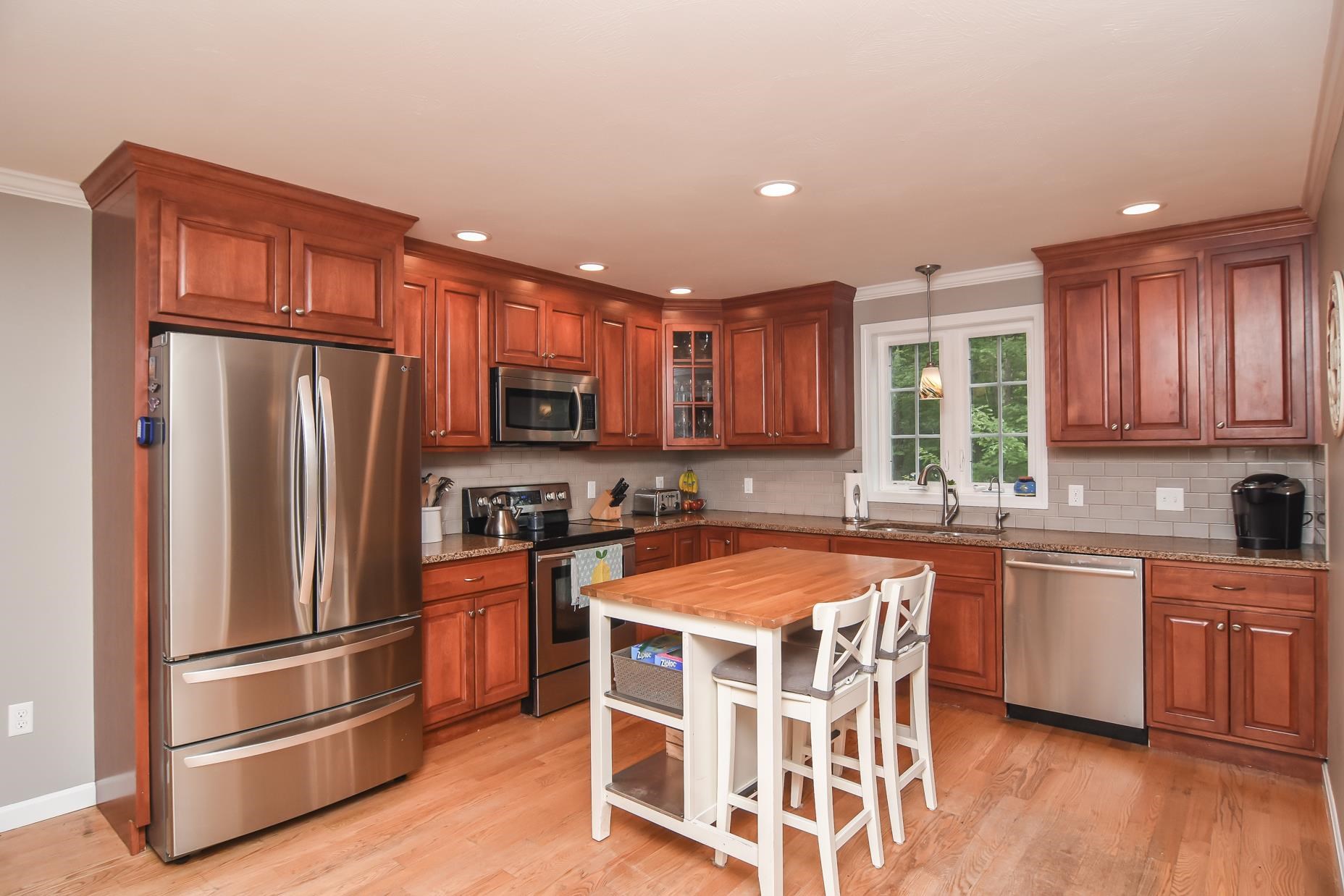 32 Newton Junction Road Kingston, NH 03848 - Photo 6 of 26 Gallery Image 6