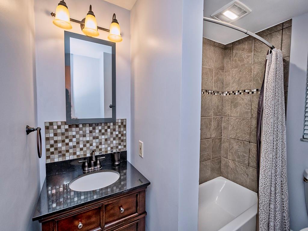 701 Robinhood Road Pittsburgh, PA 15215 - Photo 17 of 22 Gallery Image 17